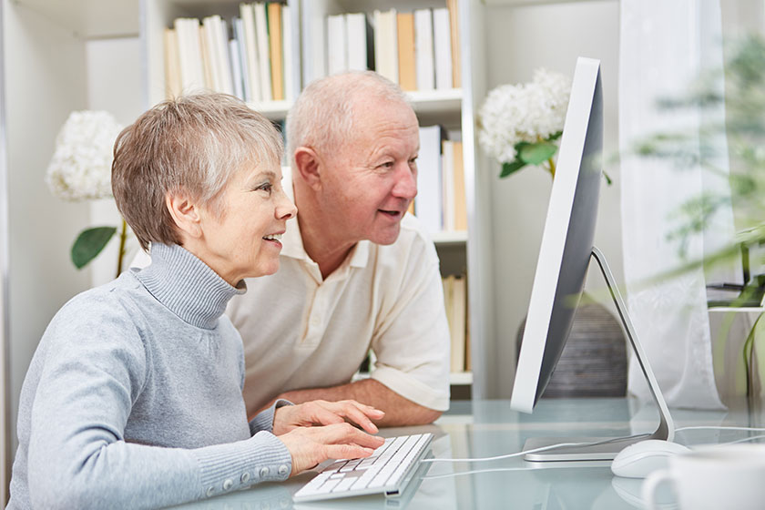 How-Social-Media-Can-Benefit-Seniors