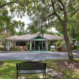 Bradenton FL Senior Living Photo Gallery - Discovery Commons At Bradenton